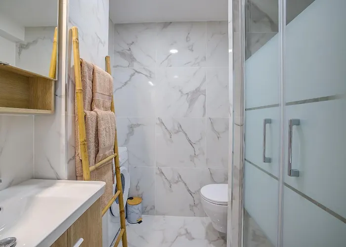 דירה Proche De La ,appartement Lumineux Et Climatise אנטיב