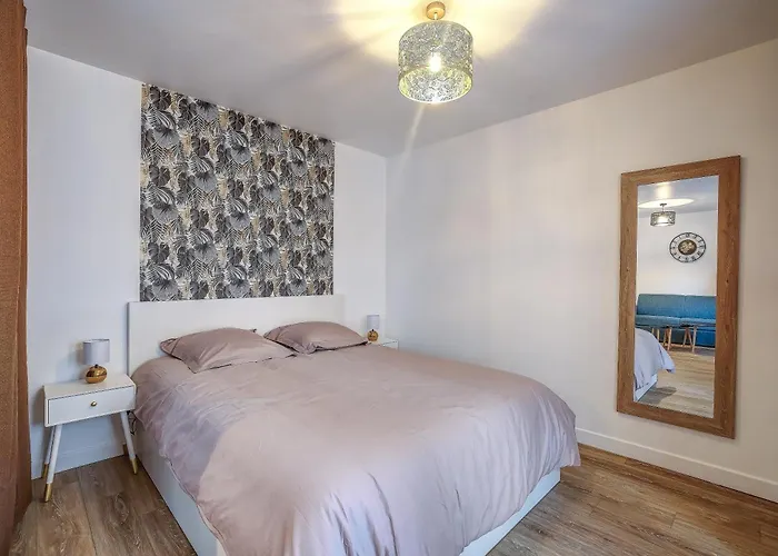 Daire Proche De La ,appartement Lumineux Et Climatise Antibes