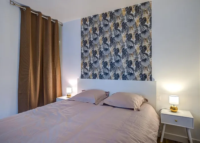 Proche De La ,appartement Lumineux Et Climatise * אנטיב